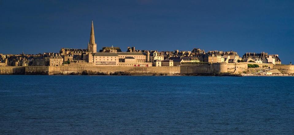 Le Village Insolite Yourte Et Roulotte Saint Benoit des Ondes Bagian luar foto