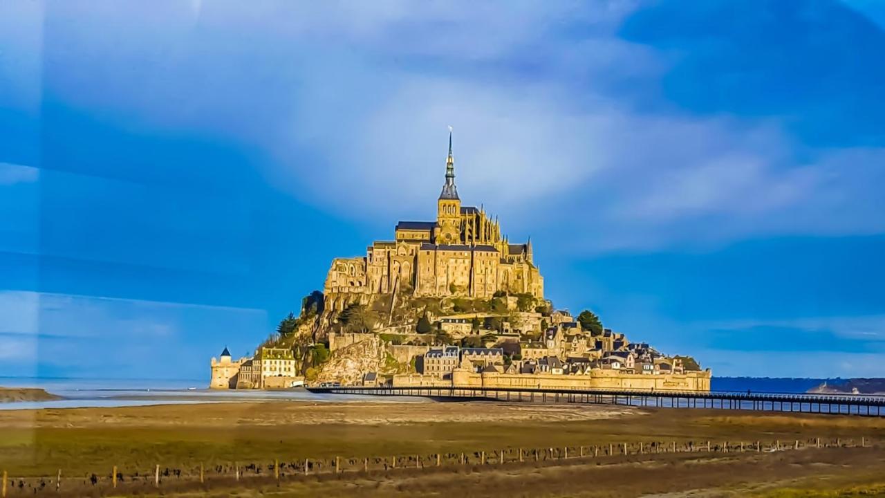 Le Village Insolite Yourte Et Roulotte Saint Benoit des Ondes Bagian luar foto